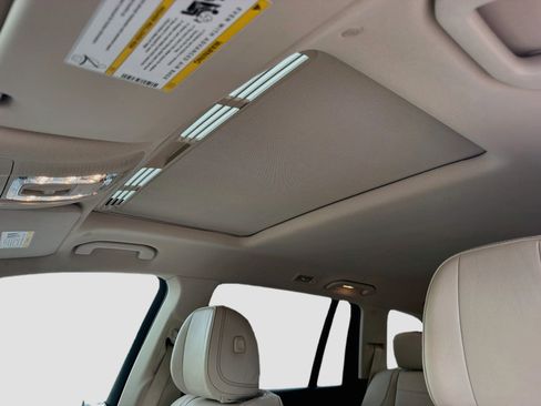 Used 2021 Mercedes-Benz GLS 580 4MATIC image 29