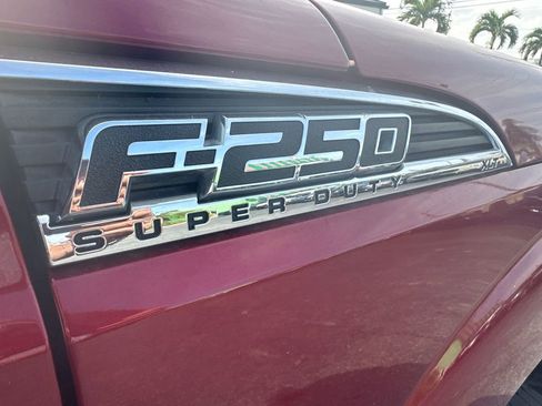 Used 2015 Ford F250 XLT w/ XLT Premium Package image 4