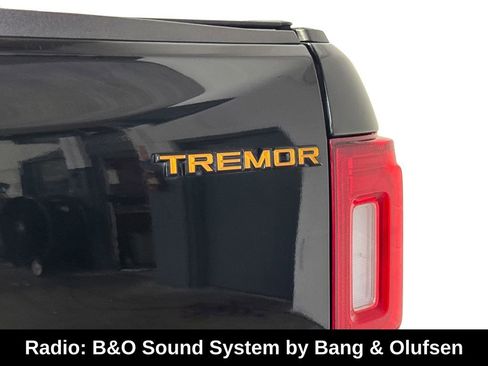 Used 2021 Ford Ranger Lariat w/ Tremor Off-Road Package image 14