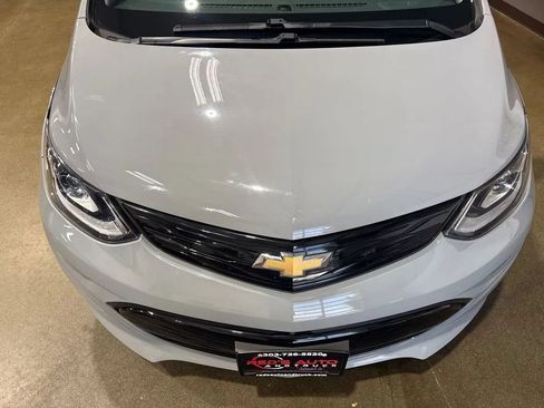 Used 2020 Chevrolet Bolt Premier w/ Infotainment Package FWD image 62