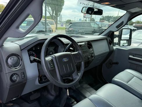 Used 2013 Ford F250 XL w/ Skid Plate Pkg AWD/4WD image 9