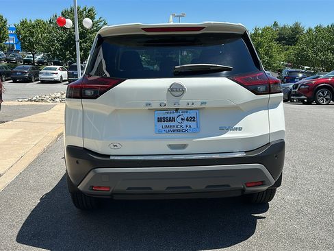 Certified 2023 Nissan Rogue SV w/ SV Premium B Package AWD/4WD image 5