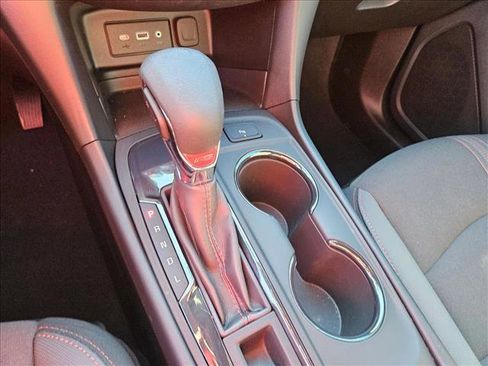 Used 2022 Chevrolet Equinox RS image 17