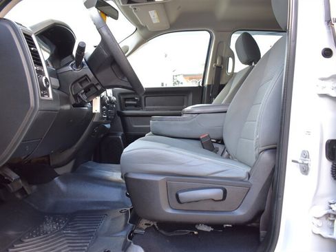 Used 2019 RAM 1500 Tradesman w/ Tradesman SXT Package AWD/4WD image 10