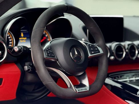 Used 2017 Mercedes-Benz AMG GT S image 15