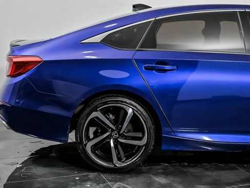 Used 2021 Honda Accord Sport image 11