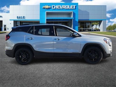 Used 2023 GMC Terrain SLT w/ Elevation Edition image 2