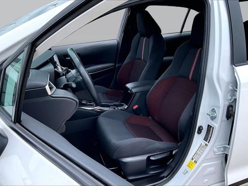 Used 2024 Toyota Corolla SE FWD image 8