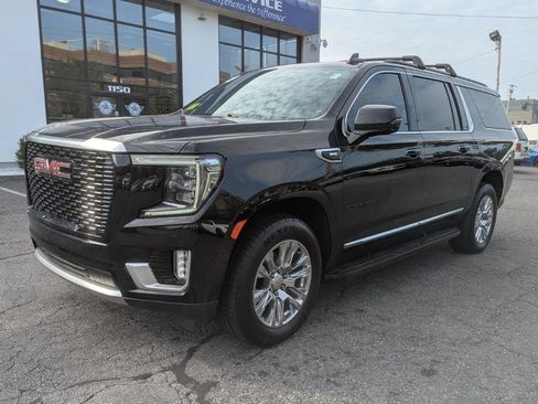 Used 2021 GMC Yukon XL Denali AWD/4WD image 2