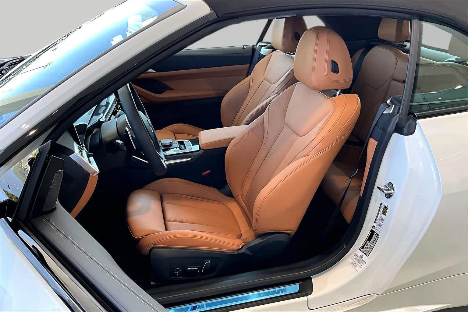 Used 2027 BMW M440i Convertible w/ Premium Package RWD image 7