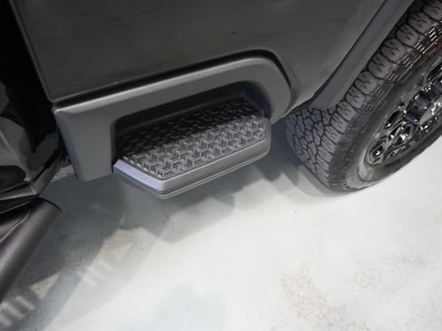 Used 2024 Chevrolet Silverado 2500 LTZ w/ LTZ Plus Package AWD/4WD image 32