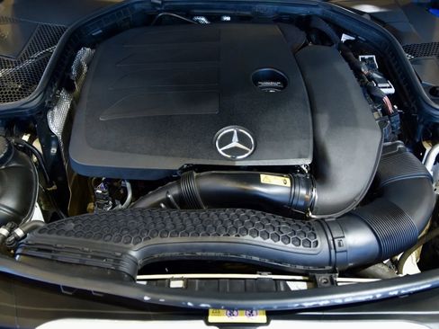 Used 2020 Mercedes-Benz C 300 4MATIC Sedan image 29