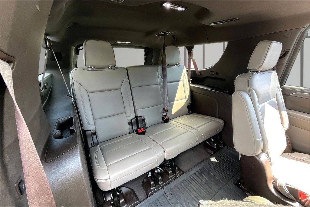 Used 2022 GMC Yukon XL SLT w/ SLT Premium Package AWD/4WD image 28
