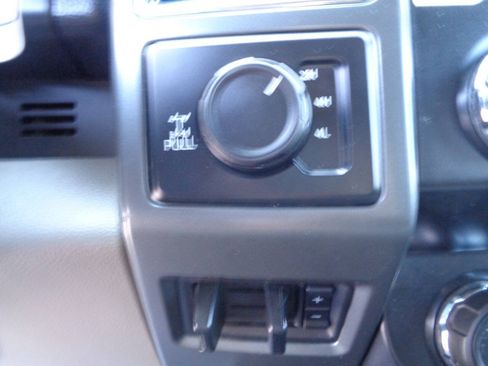 Used 2022 Ford F250 XLT AWD/4WD image 23