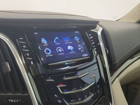 Used 2019 Cadillac Escalade Premium Luxury image 29