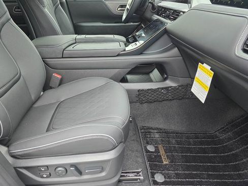 New 2026 INFINITI QX80 Autograph w/ Premium Cargo Package AWD/4WD image 47