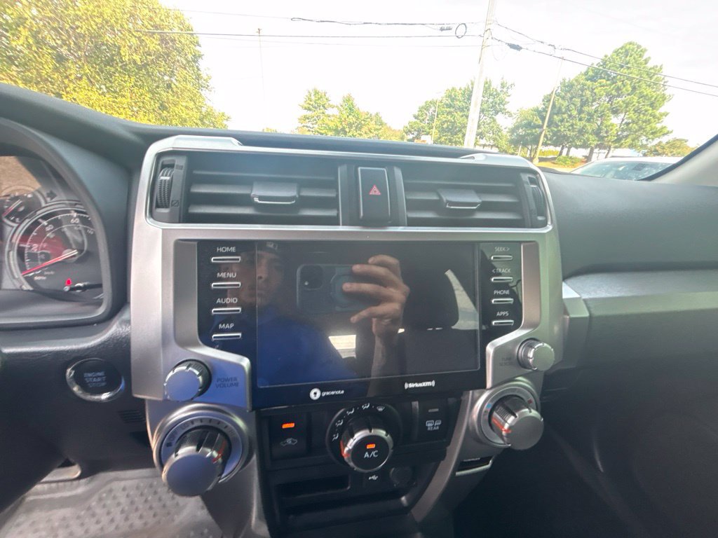 Used 2022 Toyota 4Runner SR5 AWD/4WD image 14