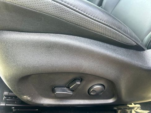 Used 2023 Jeep Renegade Limited AWD/4WD image 11