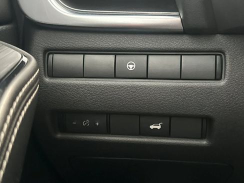 Used 2021 Nissan Rogue SV w/ Premium Package AWD/4WD image 32