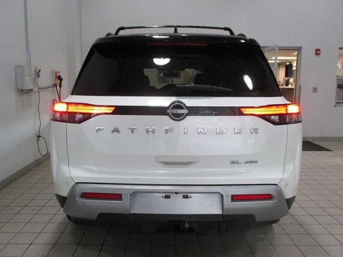 Used 2023 Nissan Pathfinder SL w/ SL Premium Package AWD/4WD image 9