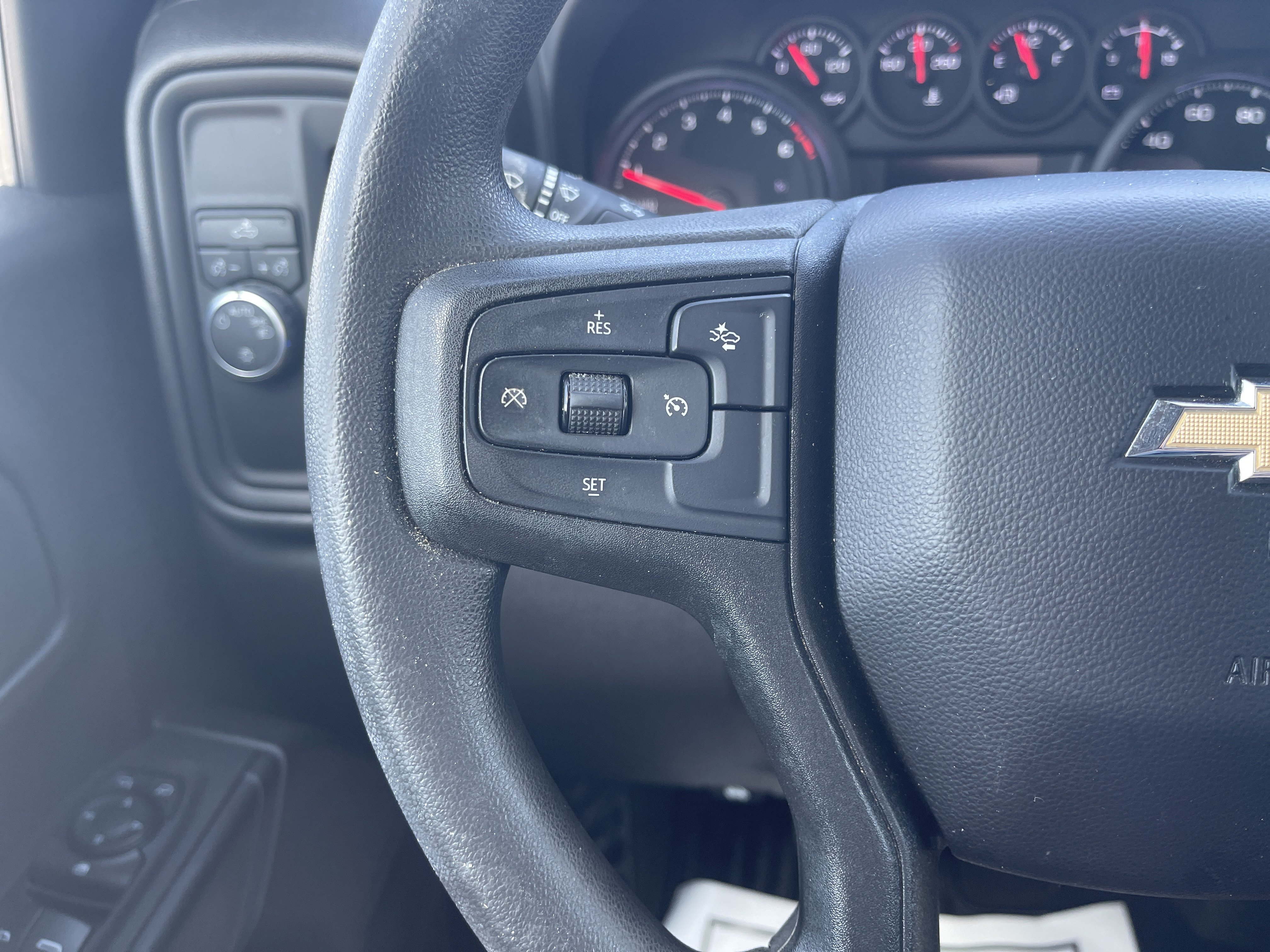 Used 2024 Chevrolet Silverado 1500 Custom RWD image 17
