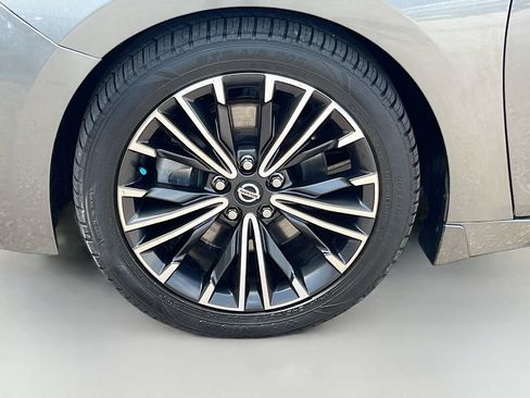 Used 2019 Nissan Maxima 3.5 SL w/ Floor Mat Group FWD image 33