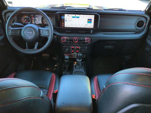 Certified 2024 Jeep Wrangler Unlimited Rubicon image 14