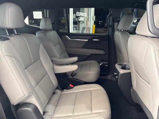 Used 2026 GMC Acadia Elevation w/ Elevation Premium Package AWD/4WD image 35