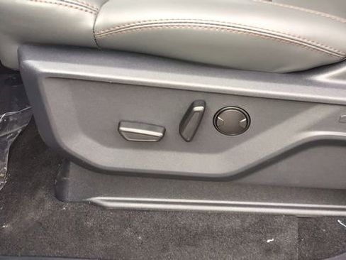 New 2025 Ford Expedition Max Active image 18