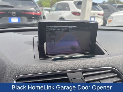 Used 2018 Audi Q3 2.0T Premium Plus w/ Premium Plus Package image 12