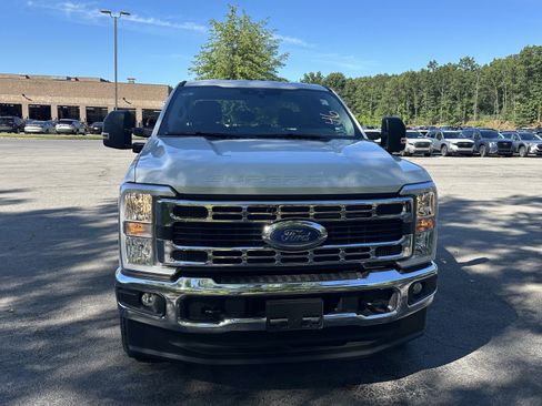 New 2025 Ford F350 XLT image 12