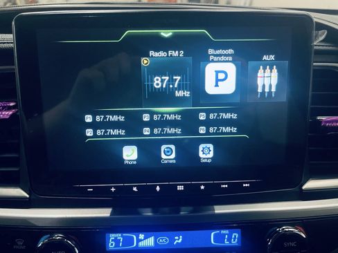Used 2017 Toyota Highlander Plus FWD image 38