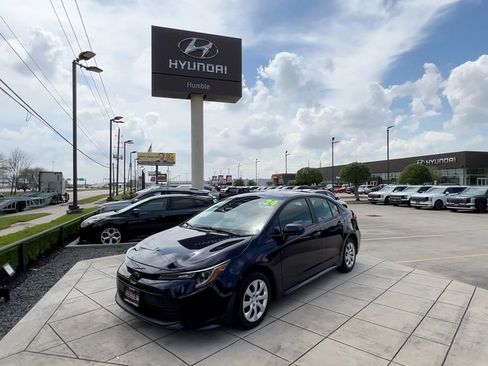 Used 2024 Toyota Corolla LE image 9