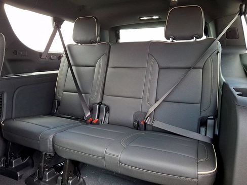 New 2026 Chevrolet Suburban Premier w/ Sun And Tow Package AWD/4WD image 7
