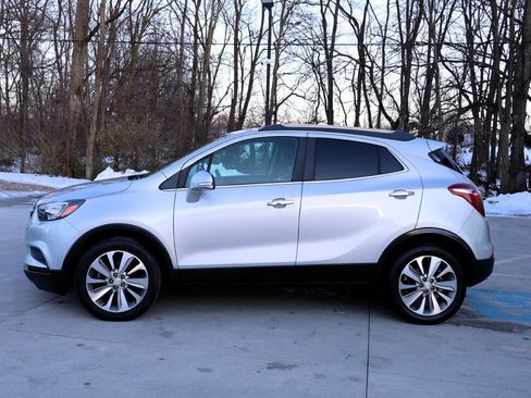Used 2018 Buick Encore Preferred image 4