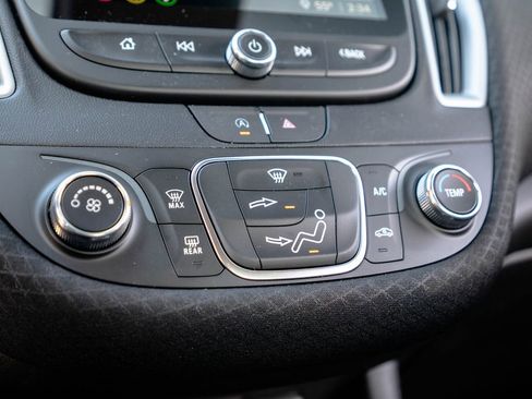 Used 2025 Chevrolet Malibu RS image 24