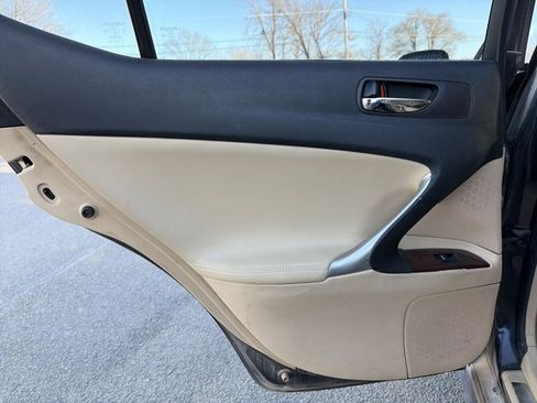 Used 2006 Lexus IS 250 AWD image 11