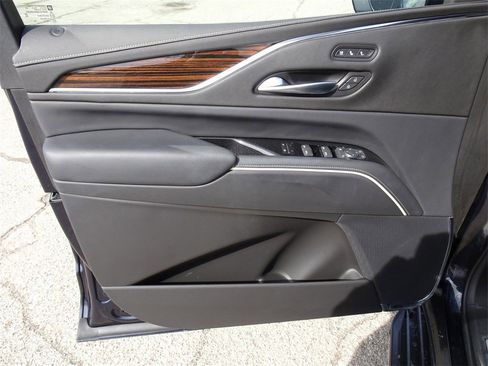 Certified 2024 Cadillac Escalade Premium Luxury w/ LPO, Floor Liner Package image 9