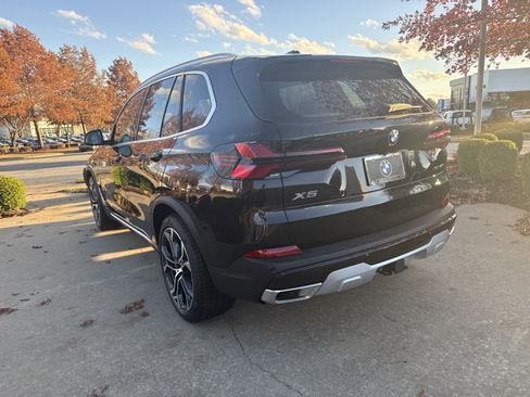New 2026 BMW X5 xDrive40i image 3