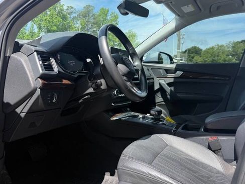 Used 2018 Audi Q5 2.0T Premium AWD/4WD image 9
