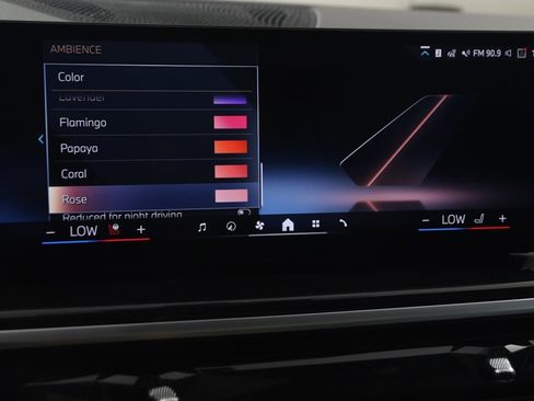 Used 2024 BMW X6 xDrive40i w/ Premium Package image 18