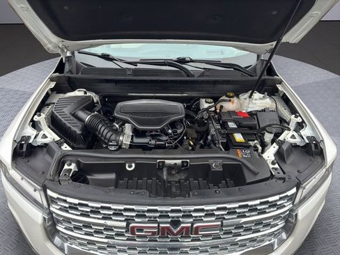 Used 2023 GMC Acadia Denali w/ Denali Ultimate Package image 27