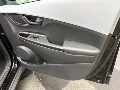 Used 2021 Hyundai Kona SE image 33