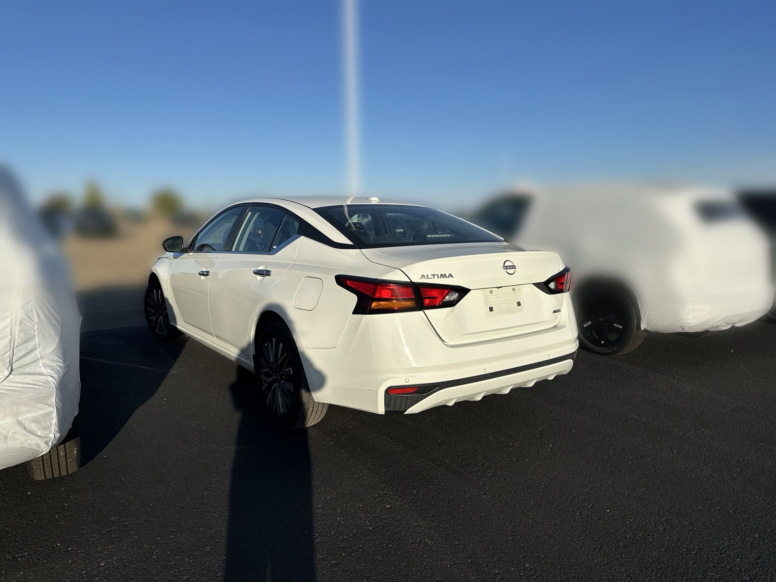 Used 2025 Nissan Altima 2.5 SV AWD/4WD image 4