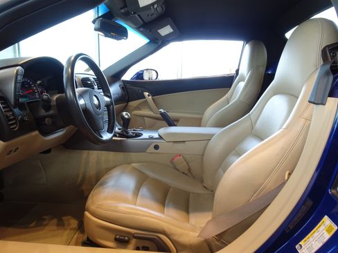 Used 2006 Chevrolet Corvette Convertible w/ Preferred Equipment Group image 7
