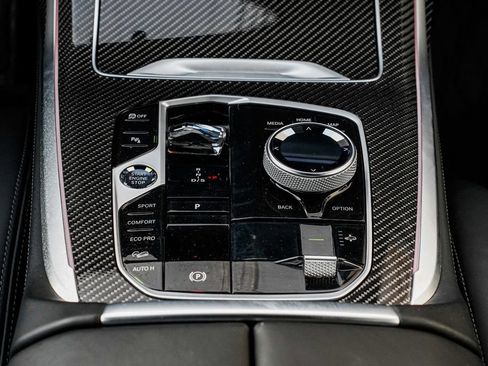Certified 2025 BMW X7 M60i image 16
