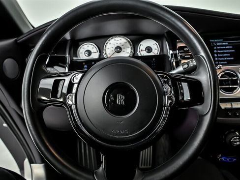 Used 2018 Rolls-Royce Wraith RWD image 25