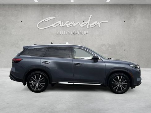 Used 2023 INFINITI QX60 Sensory w/ Cargo Package AWD/4WD image 17