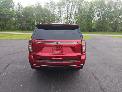 Used 2021 Chevrolet Tahoe Z71 w/ Luxury Package AWD/4WD image 6