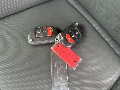 Certified 2020 Jeep Wrangler Sport image 38